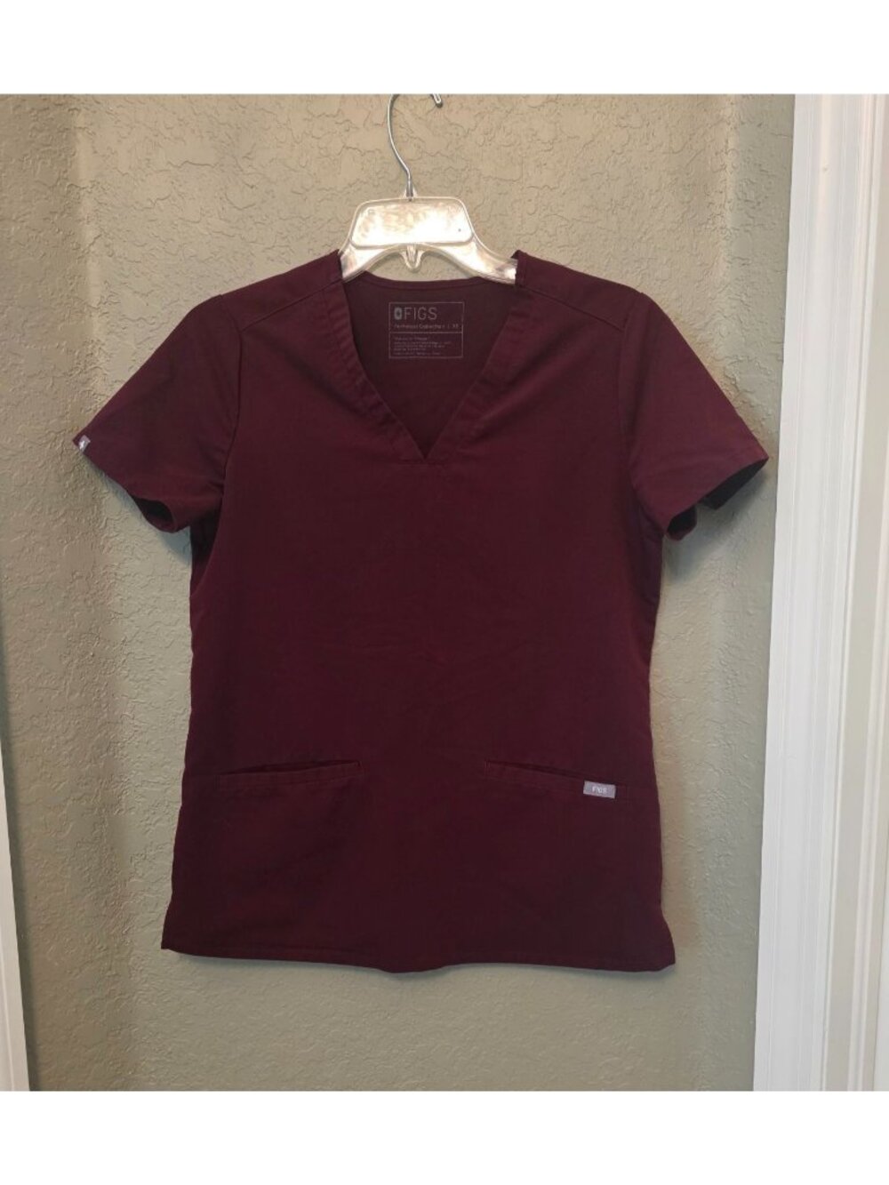 FIGS Burgundy Wine Short Sleeve Scrub Top Shirt XS - FW1100
